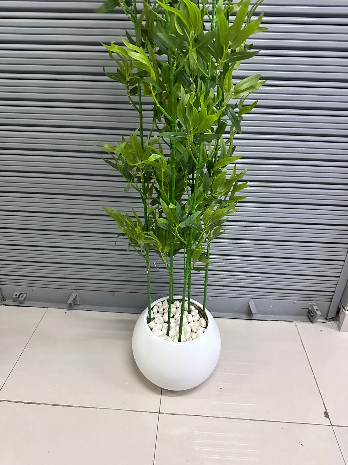Planta de Bambú Artificial de 6 Tallos/170CM con Base Circular de PVC